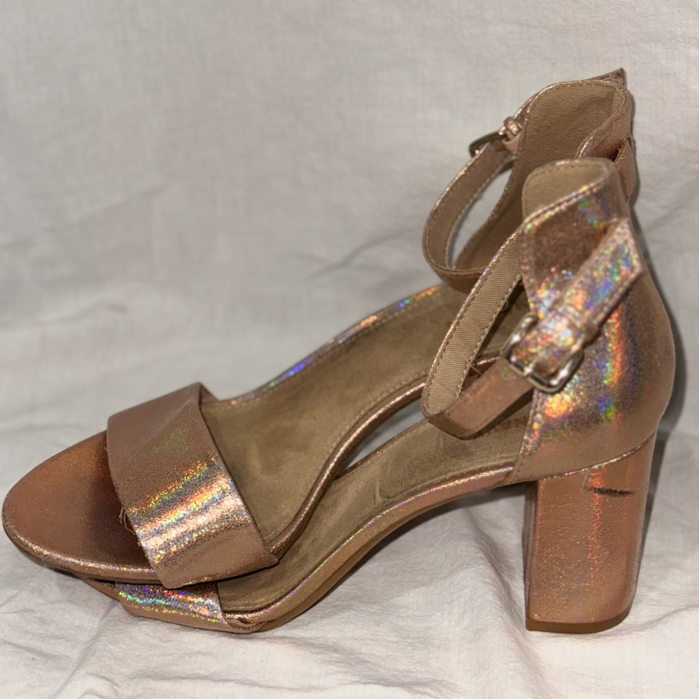 Women’s Rose Gold Heels - Picture 3 of 3